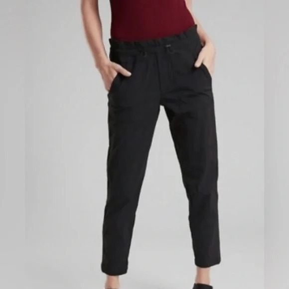 Athleta Pants - Athleta Trekkie Paper Bag Waist Pants Ladies Size 12